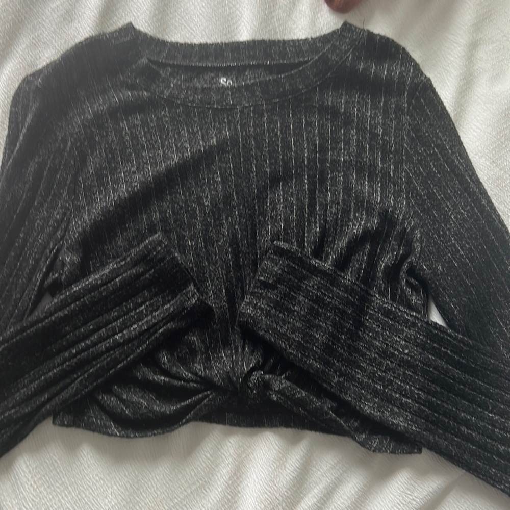 cute black tie front crop